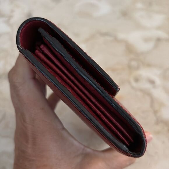 GUCCI Red Shiny Leather Interlocking G Heart Flap Long Wallet - Picture 10 of 14